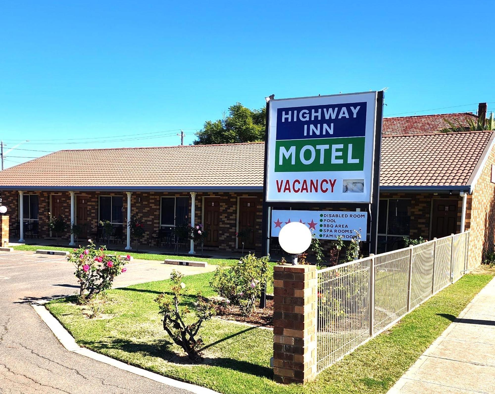 Highway Inn Motel Hay Exterior photo